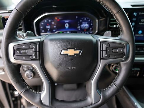 Used 2024 Chevrolet Silverado 1500 LTZ RWD image 15