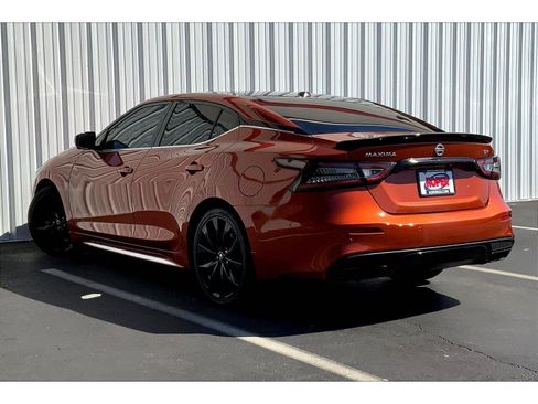 Used 2021 Nissan Maxima SR w/ Sport Mat Group image 10