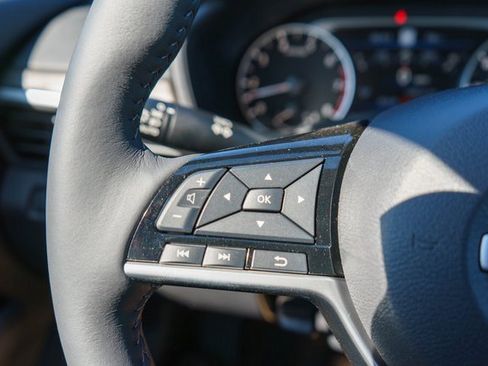 New 2025 Nissan Altima 2.5 SL image 17