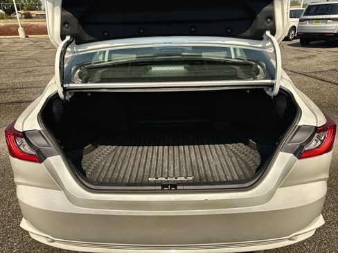 Used 2025 Toyota Camry XSE FWD image 22