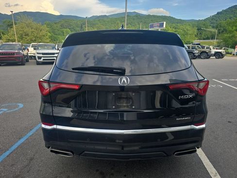 Used 2023 Acura MDX SH-AWD w/ Technology Package image 5
