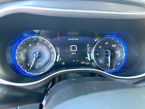 New 2026 Chrysler Pacifica Select FWD image 19