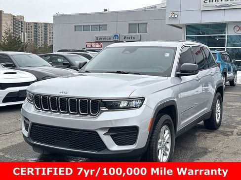 Used 2022 Jeep Grand Cherokee Laredo w/ Luxury Tech Group I image 5