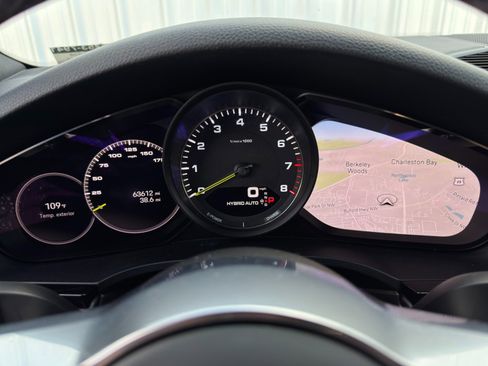 Used 2022 Porsche Cayenne E-Hybrid image 19