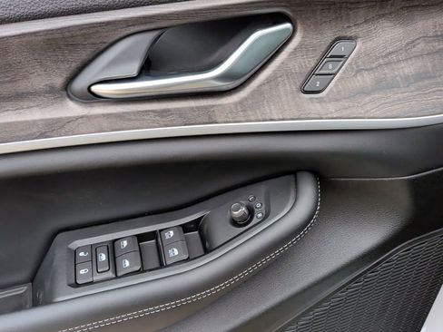 New 2025 Jeep Grand Cherokee Limited image 11