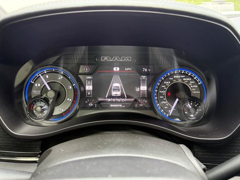 Used 2022 RAM 2500 Limited AWD/4WD image 22