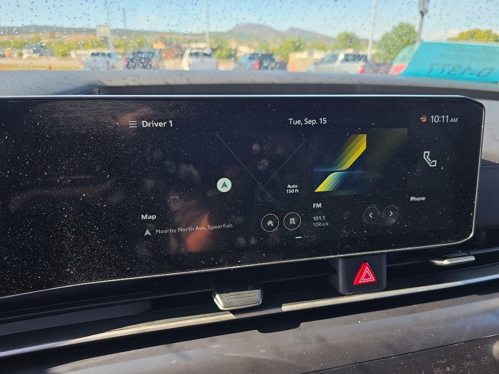 Used 2025 Kia Carnival FWD image 15