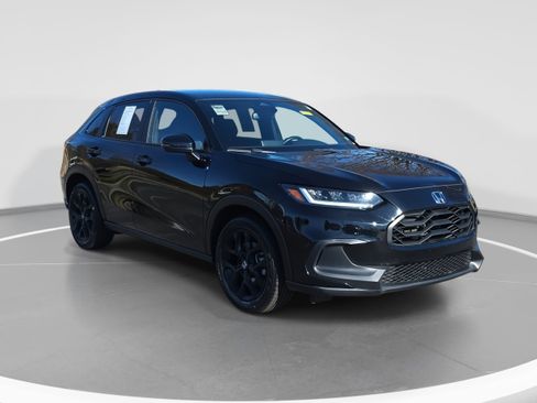 Used 2023 Honda HR-V Sport image 3