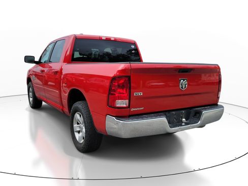 Used 2021 RAM 1500 Classic SLT RWD image 3