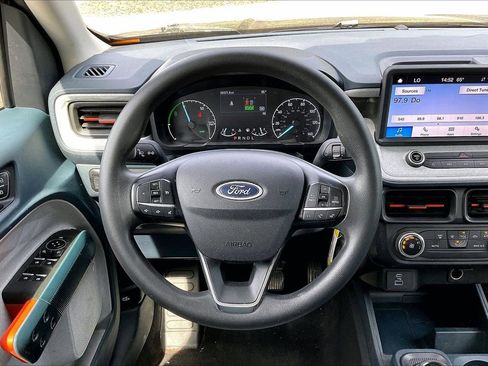 Used 2023 Ford Maverick XLT FWD image 10