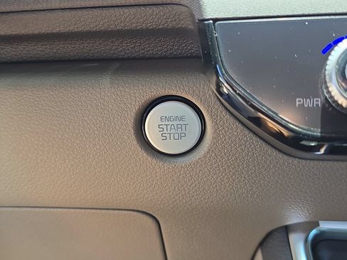 New 2027 Kia Carnival SX FWD image 28