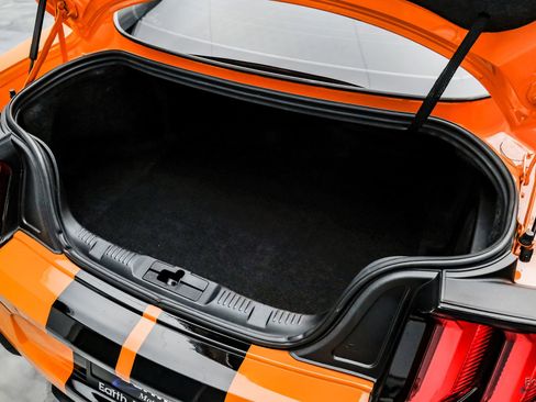 Used 2021 Ford Mustang Shelby GT500 w/ Technology Package image 98