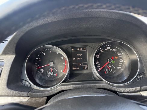 Used 2018 Volkswagen Passat 2.0T SE image 30