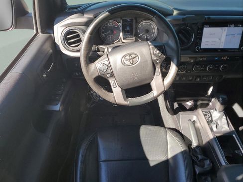Used 2022 Toyota Tacoma TRD Sport image 23