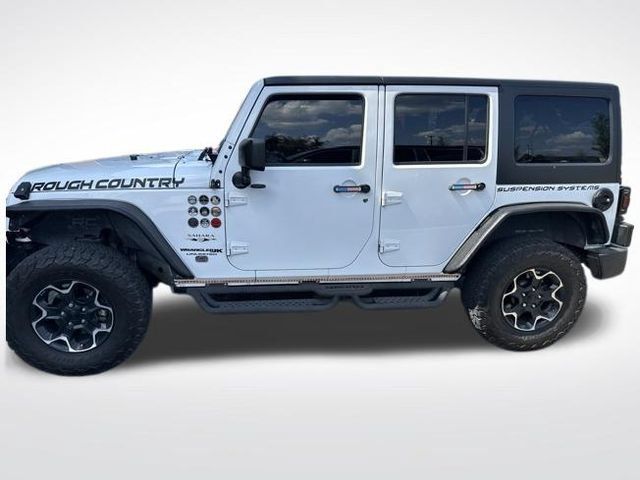 Used 2018 Jeep Wrangler Unlimited Sahara w/ Connectivity Group AWD/4WD image 5