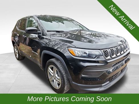 Used 2024 Jeep Compass Sport image 1