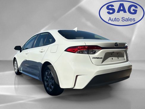 Used 2023 Toyota Corolla LE FWD image 4