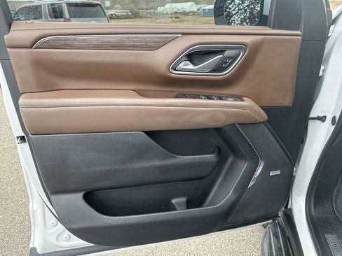 Used 2024 Chevrolet Suburban High Country w/ Max Trailering Package image 6