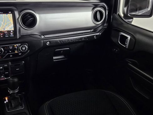 Used 2021 Jeep Wrangler Unlimited Sport image 10