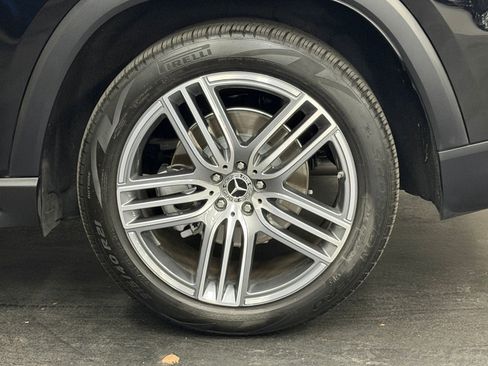 Certified 2025 Mercedes-Benz GLS 450 4MATIC image 17