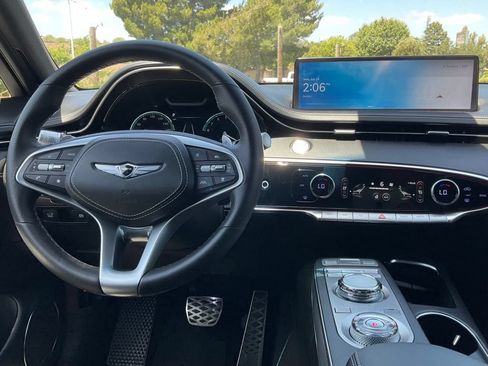 Used 2024 Genesis GV70 2.5T w/ Sport Prestige Package AWD/4WD image 32