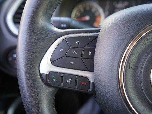 Used 2019 Jeep Renegade Latitude image 15