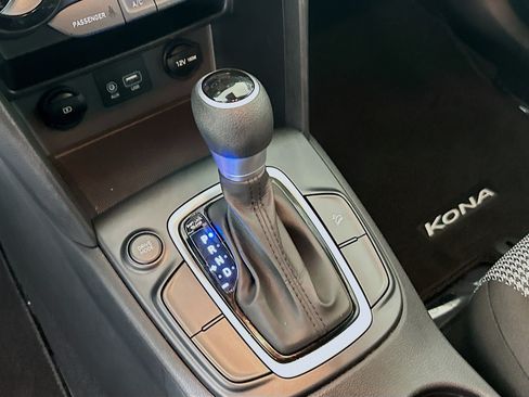 Used 2021 Hyundai Kona SE FWD image 20