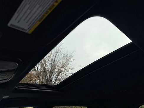 Used 2024 Dodge Durango GT image 33