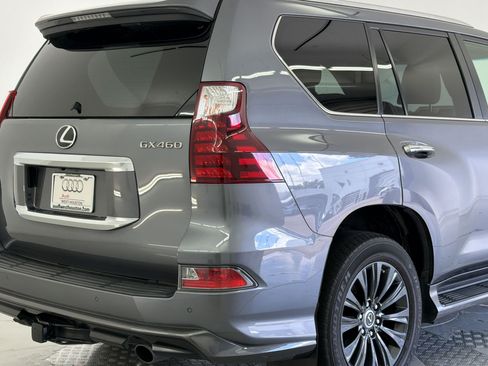 Used 2020 Lexus GX 460 Luxury w/ Luxury Sport Package AWD/4WD image 28