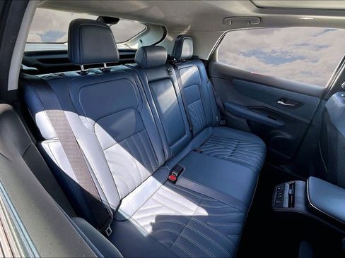 Used 2023 Nissan Ariya image 25