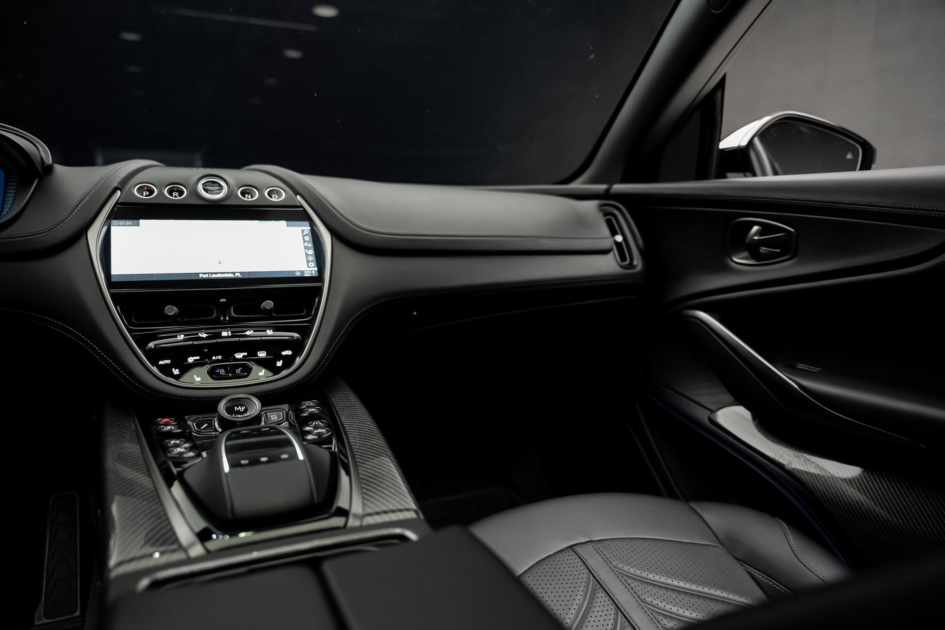Used 2024 Aston Martin DBX 707 AWD/4WD image 41