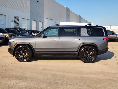 Used 2023 Rivian R1S Adventure Quad AWD/4WD image 3