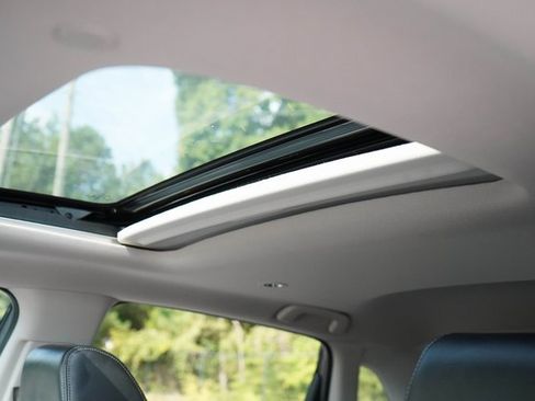 Certified 2023 Honda HR-V EX-L image 5