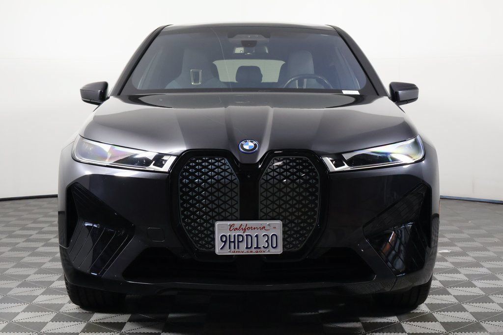 Certified 2024 BMW iX xDrive50 w/ Premium Package AWD/4WD image 2