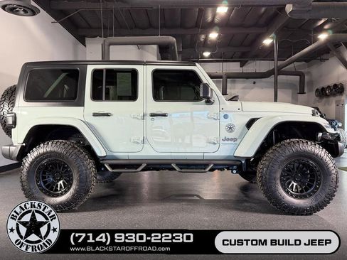 Used 2024 Jeep Wrangler Unlimited AWD/4WD image 1
