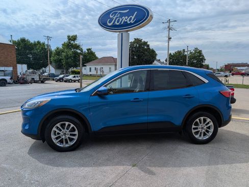 Used 2020 Ford Escape SE AWD/4WD image 1