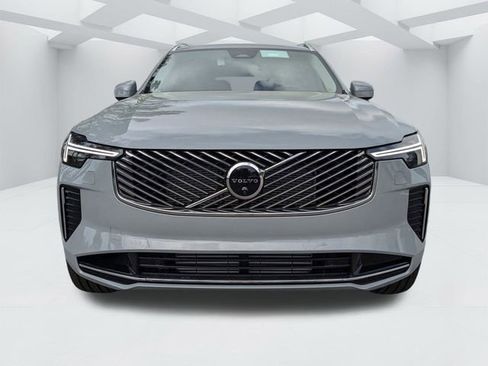 Certified 2025 Volvo XC90 T8 Plus w/ Protection Package Premier image 10