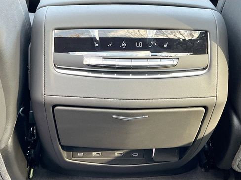 New 2026 Cadillac Escalade ESV Luxury w/ LPO, Radiant Package image 26