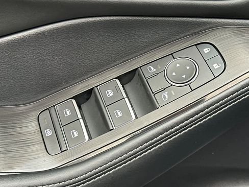 New 2026 Nissan Rogue Platinum w/ Platinum Premium Package image 13