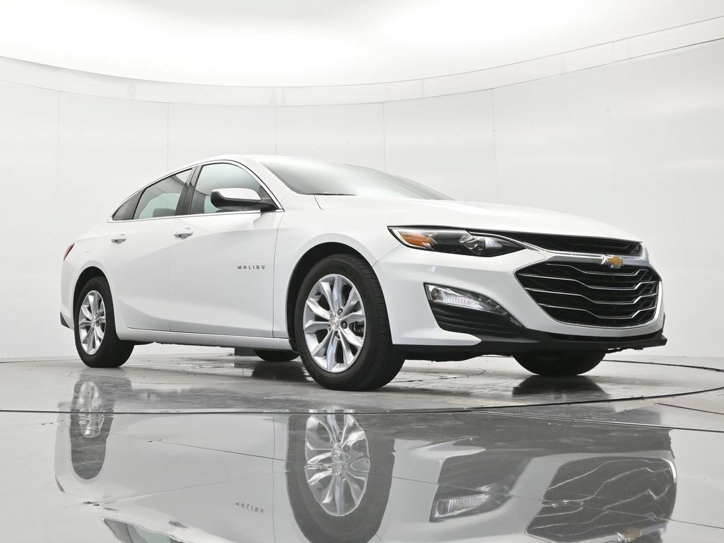 Certified 2025 Chevrolet Malibu LT FWD image 38