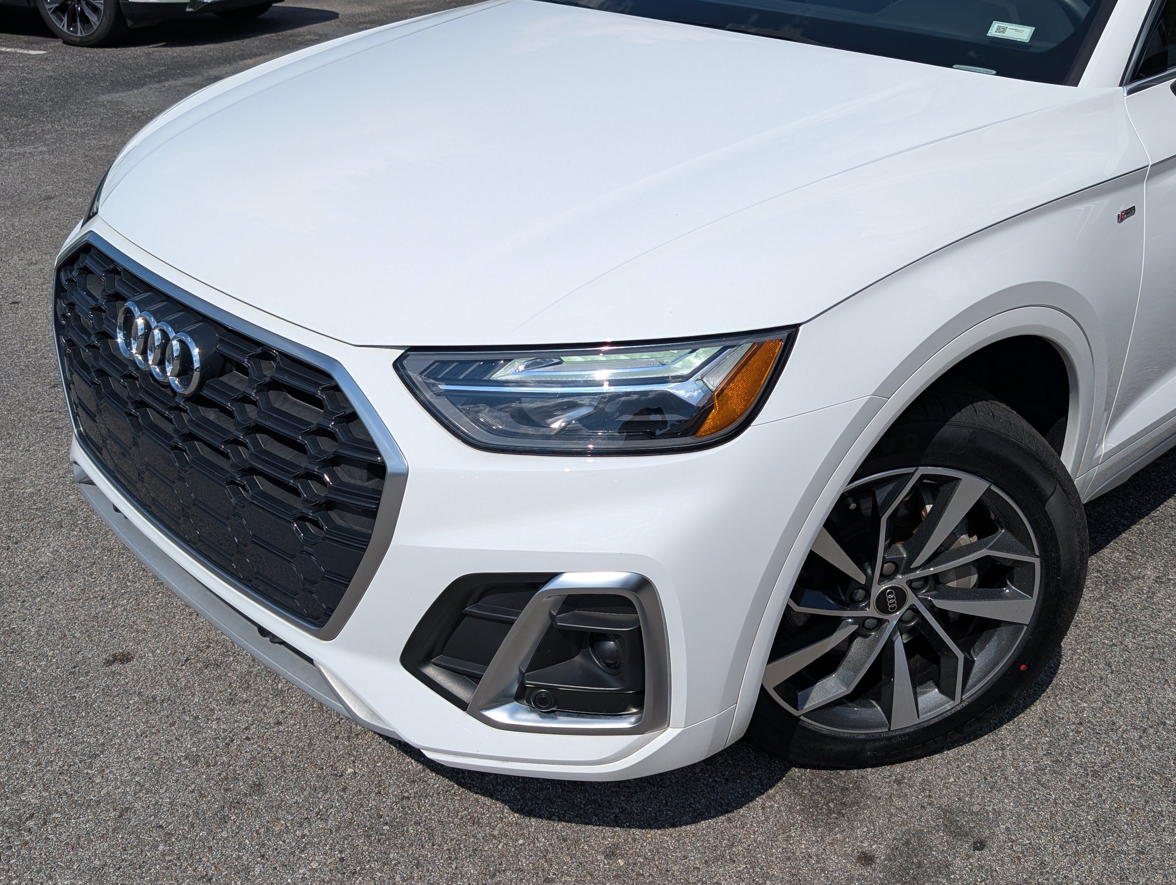 Used 2023 Audi Q5 2.0T Premium w/ Convenience Package AWD/4WD image 13