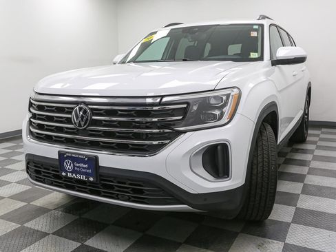 Certified 2024 Volkswagen Atlas SE AWD/4WD image 5