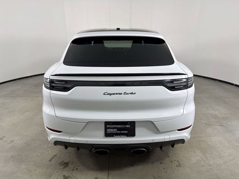 Certified 2023 Porsche Cayenne Turbo AWD/4WD image 6