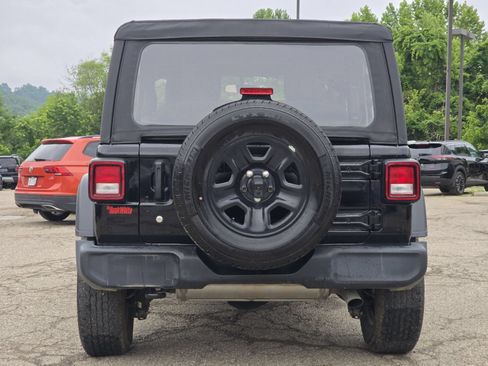 Used 2020 Jeep Wrangler Sport AWD/4WD image 14