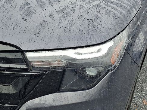 Certified 2025 Subaru Forester Sport image 8