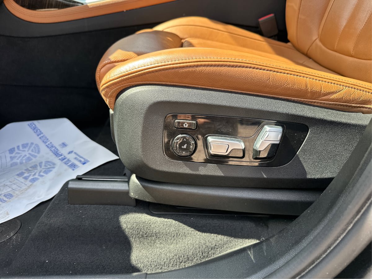 Used 2021 BMW X7 xDrive40i AWD/4WD image 23