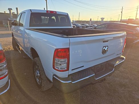 Used 2022 RAM 2500 Big Horn w/ Cold Weather Group image 2