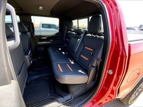 Used 2024 GMC Sierra 1500 AT4 w/ Technology Package AWD/4WD image 21