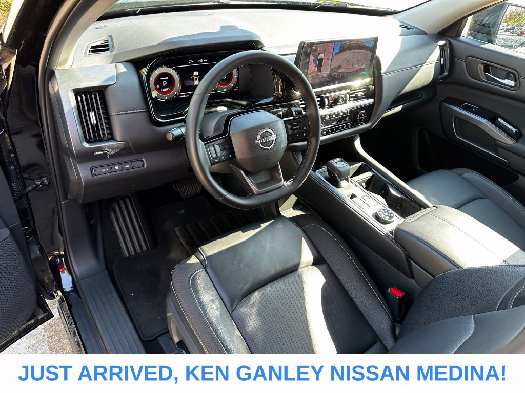 Certified 2026 Nissan Pathfinder SL AWD/4WD image 9