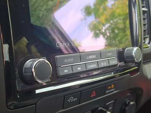 Used 2024 Nissan Frontier PRO-4X w/ Off-Road Protection Package image 25